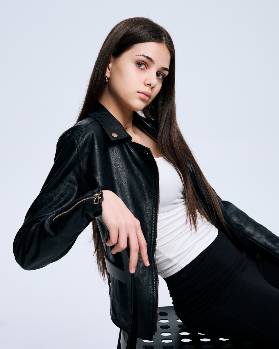 Cristina Maghear book email (25)