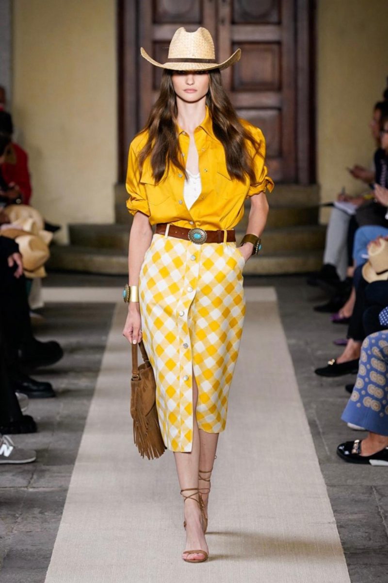 1218_paula-cioltean-show-for-luisa-sagnioli-ss21-milan