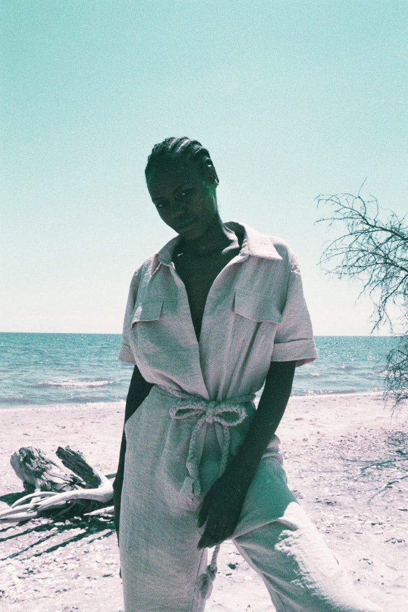 1427_winnie-in-iza-van-dee-ss-campaign