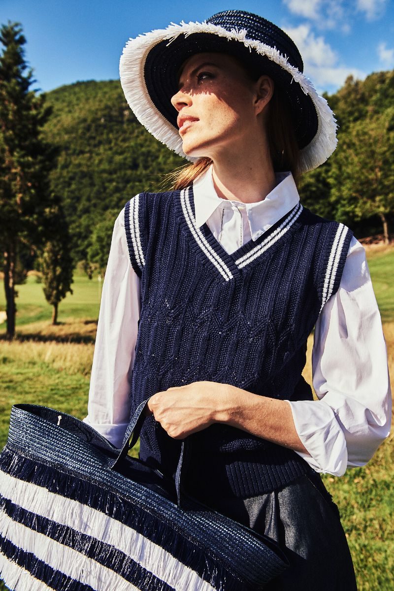 1454_ioni-guraliuc-in-rocco-ragni-ss22-campaign