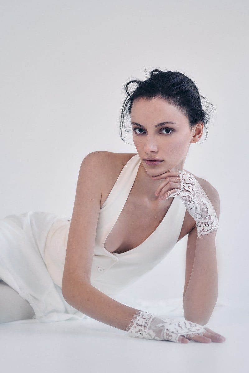 1763_daria-ciocirlan-in-rue-ra-studio-fw-2023-campaign