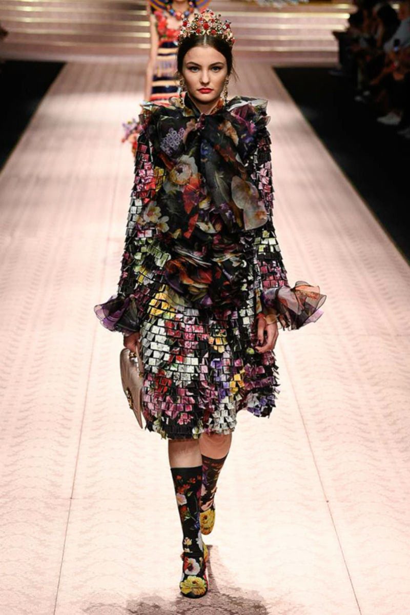 42_paula-ciolrean-show-d-g-spring-summer-2019-milan