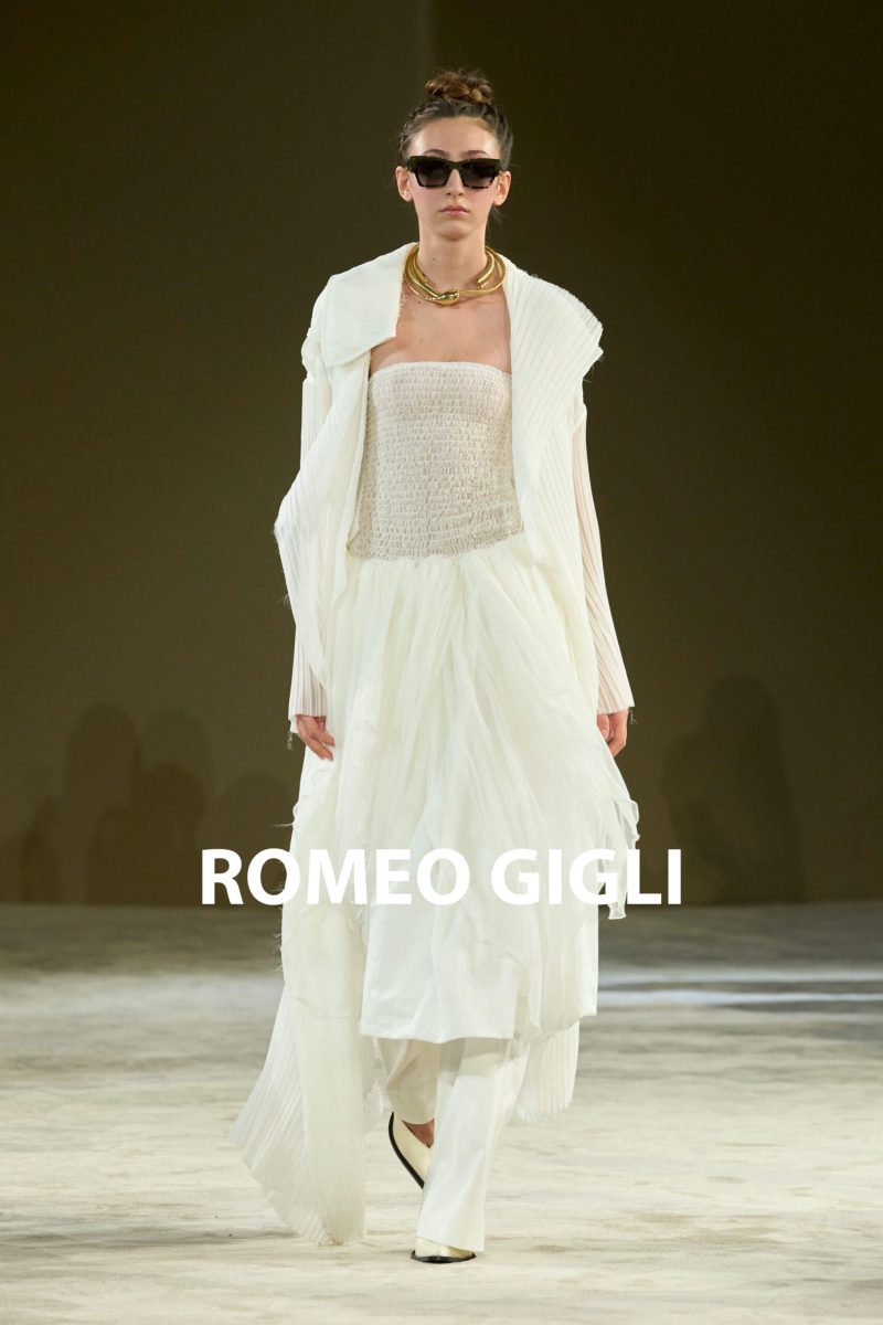 Romeo Gigli S26 009
